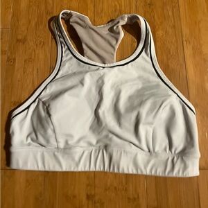 Lululemon pace perfect sports bra